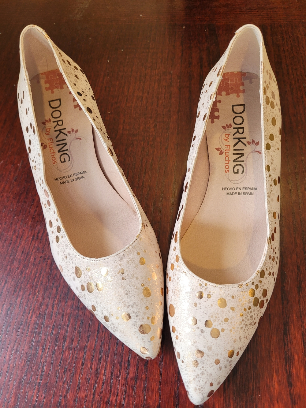 Dorking (by Fluchos) Light Pink Pointed Toe Pumps with Bronze Accents